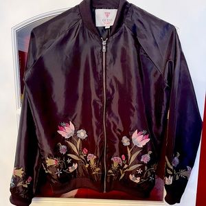 Guess Satin ladies Bomber jacket with embroidery. NWT
